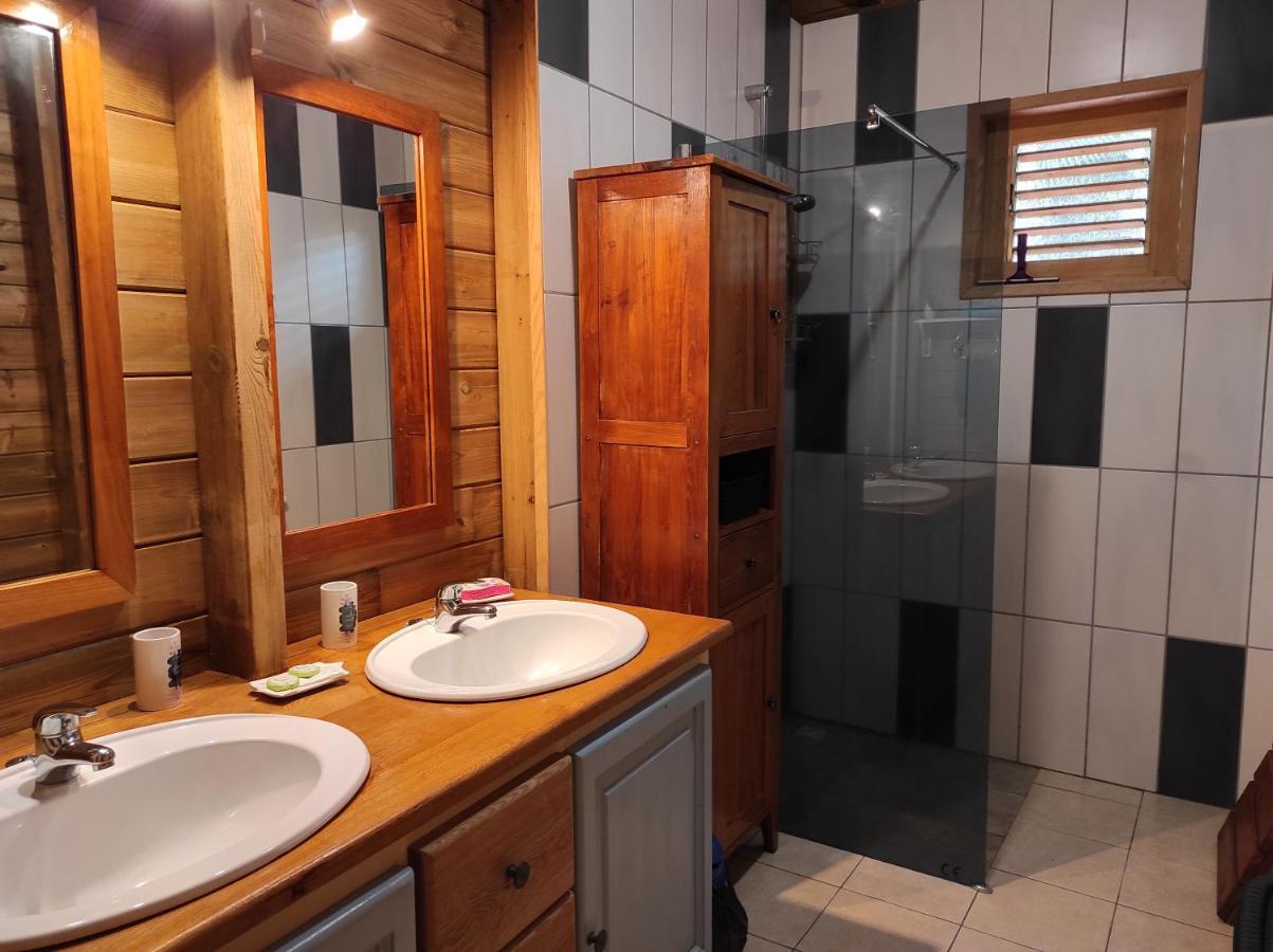 Le Tri Haut De Bellevue - Bungalow Colibri Pointe-Noire Bagian luar foto